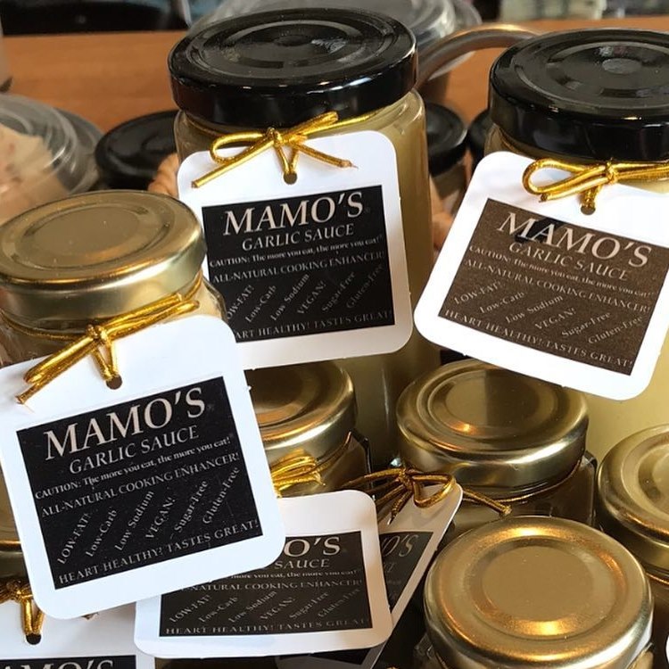mamos garlic sauce